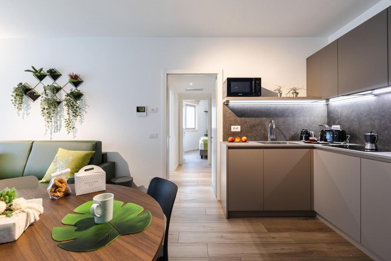 Boutique Apartments By Annalisa Torbole Sul Garda Kültér fotó