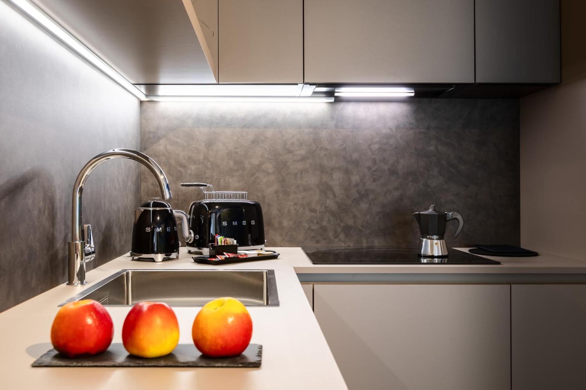 Boutique Apartments By Annalisa Torbole Sul Garda Kültér fotó