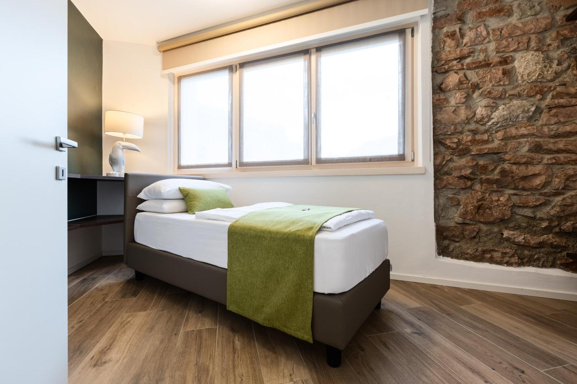 Boutique Apartments By Annalisa Torbole Sul Garda Kültér fotó